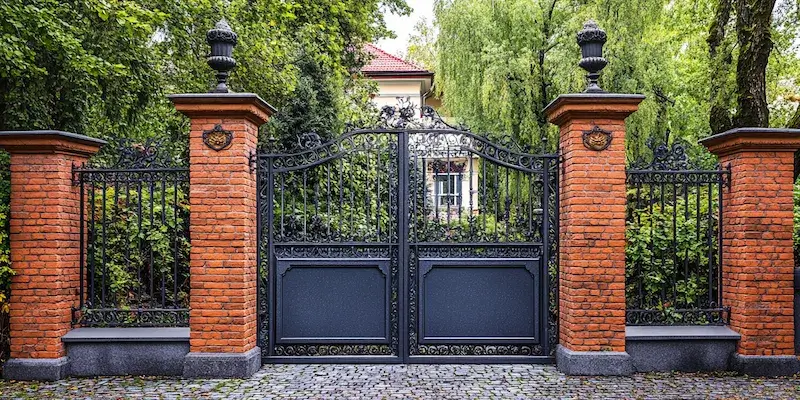 Elementy ogrodzeń z Polski