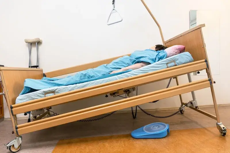 Lozka rehabilitacyjne drewniane